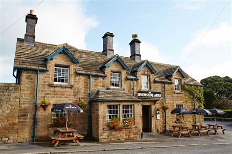 Dog-friendly The Devonshire Arms at Pilsley, Derbyshire | PetsPyjamas