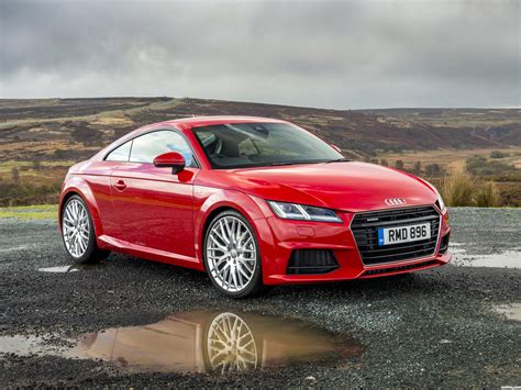 Fotos de Audi TT Coupe 2.0 TFSI Quattro S-Line UK 2015