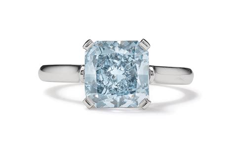 Blue Diamond Engagement Rings UK | Diamonds Hatton Garden