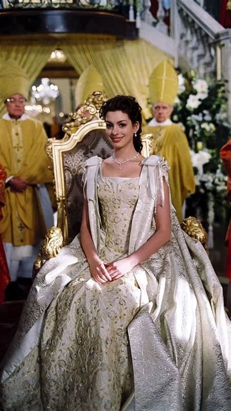 Princess of Genovia | Anne Hathaway | Halloween costume | Disney movie ...