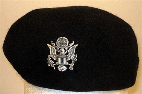 USAF US Air Force Female Officer Dress Blues Beret Shiney Cap Badge ...