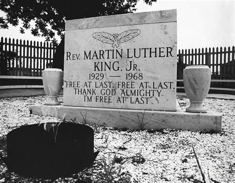 Martin Luther King Jr. Grave Nashville Travel Photographer & Solo