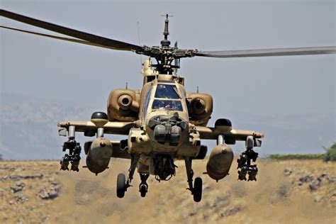 Israeli Apache makes emergency landing in West Bank due to technical ...