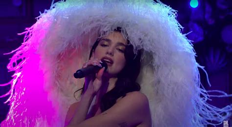 Dua Lipa Wore a Giant Feathered Hat While Performing on SNL | POPSUGAR Fashion UK Photo 3