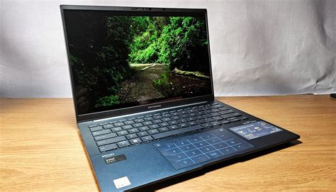 Asus Zenbook 14 OLED UX3405 Review (2024) - Malaysia’s first Intel Core ...