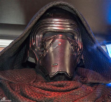 How Kylo Ren’s Terrifying Mask Was Designed to Be Unforgettable to Kids : r/StarWars