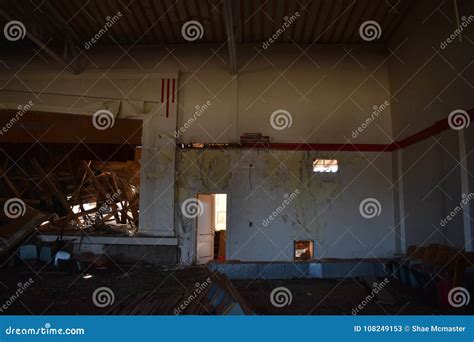 Gym in an Abandoned School stock image. Image of dirty - 108249153