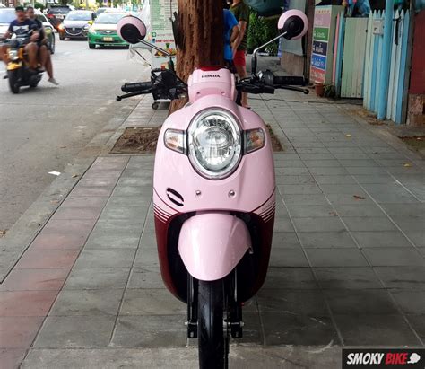 [มอเตอร์ไซค์มือสอง] Honda Scoopy i ฿38,900 กรุงเทพมหานคร - ลาดพร้าว