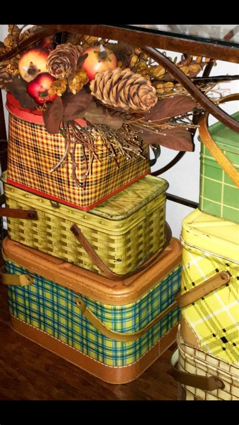 Vintage plaid tin picnic baskets work perfectly with fall decor Vintage Thermos, Vintage Tins ...