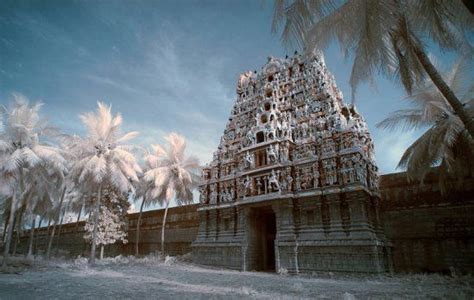 10 Krishna Temples in India You Should Visit Krishna Temple, Lord Krishna, Temple India, Udupi ...