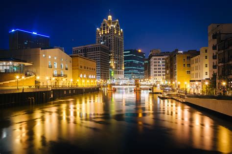 Milwaukee River Walk, WI, USA : locations de vacances | Abritel