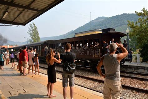 Historic Steam Train, Route of the Douro: Regua / Pinhao / Tua / Regua Editorial Image - Image ...