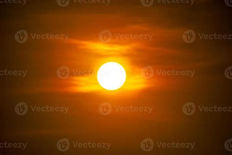 The sun at sundown. Sunset sky background 16656339 Stock Photo at Vecteezy