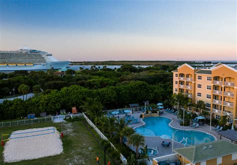 Cape Canaveral Beach Resort Pictures | HolidayInnClub.com