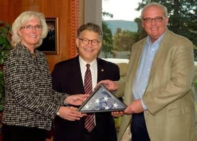 Senator Al Franken Visits Lifetouch To Talk About Employee-ownership – ESCA