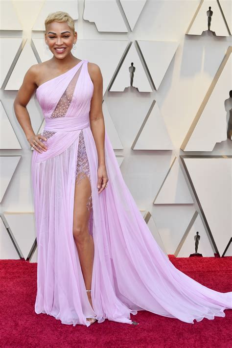 PHOTOS: Oscars 2019 carpet fashion; stars arrive at 91st Academy Awards | abc7news.com