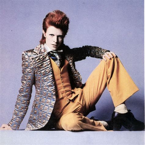 Bowie. | David bowie fashion, Bowie, Glam rock