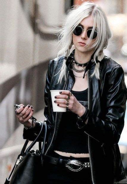 Rocker Outfits For Women 2020 in 2020 | Rocker girl outfits, Rocker ...