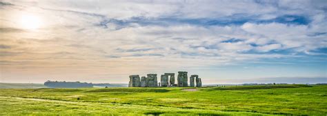 Stonehenge Tours from London by coach - Evan Evans Tours