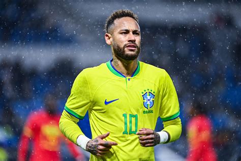 Neymar, objectif Mondial... avant celui du Ballon d'Or ? — foot11.com