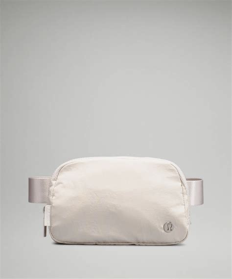 Lululemon Everywhere Belt Bag Bundle (2) - raminter.com