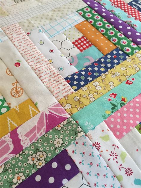 Gigi's Thimble: Scrap Quilt Challenge + My Scrappy Log Cabin Quilt + A Free Log Cabin Block Pattern