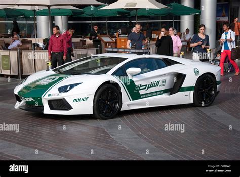 Dubai Police Lamborghini Aventador LP700-4 Coupe Patrol Car Stock Photo - Alamy