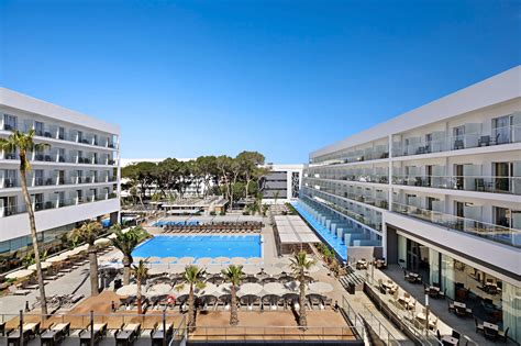 RIU opens the new Riu Playa Park in Mallorca - TravelSearch Guru