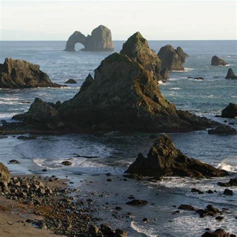 Sea stacks and sea arch, Oregon – Geology Pics