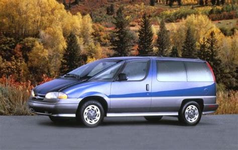 1995 Chevy Lumina Minivan Review & Ratings | Edmunds