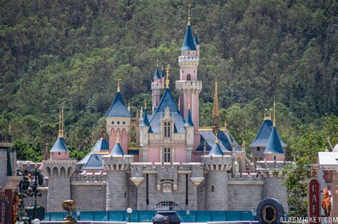 PHOTOS: Hong Kong Disneyland Sleeping Beauty Castle Transformation Summer 2018 Update