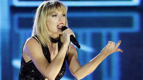 Taylor Swift presale tickets for Arrowhead crash Ticketmaster | Kansas ...