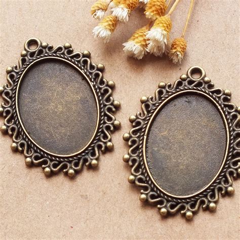 Jual Liontin Frame Cabochon Oval Lonjong Fit 18x25 MM Bezel Cameo ...