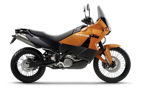 KTM 990 Adventure 2011Puissance : 115 Ch à 8 250 Tr/Min chPoids : kg fiche technique