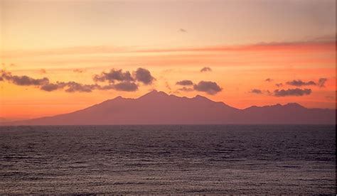 Where Is The Lombok Strait? - WorldAtlas.com