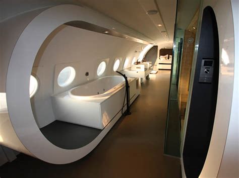 Aircraft designed to be home Home and Interior design