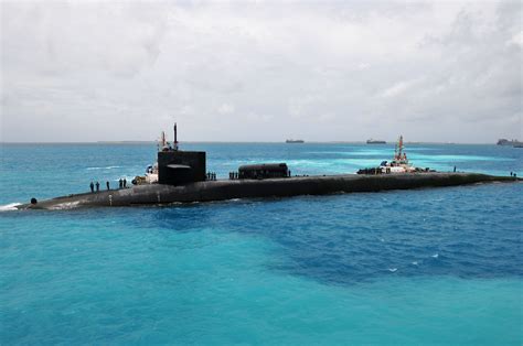 File:US Navy 110905-N-JH293-063 The Ohio-class guided-missile submarine USS Georgia (SSGN 729 ...