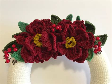 Crochet Poinsettia Wreath floral wreath door wreath Xmas | Etsy