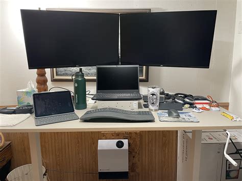 Those of you with multiple monitors, what size desk do you have? And ...