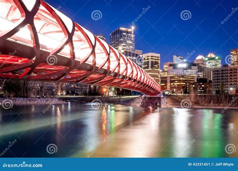 Calgary S Peace Bridge and Skyline at Night Editorial Photo - Image of peace, alberta: 43331451