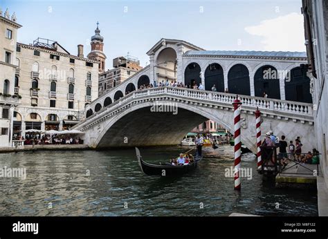 Rialto Bridge, Grand Canal, Venice Stock Photo - Alamy