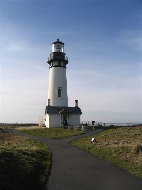 The Coolest Lighthouses in the Newport, Oregon Area