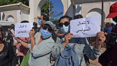 Tunisian journalists and activists protest proposed bill on media : Peoples Dispatch