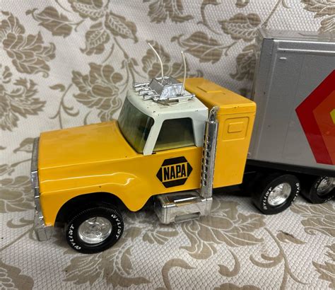 NAPA NYLINT PRESSED STEEL SEMI TRUCK TOY