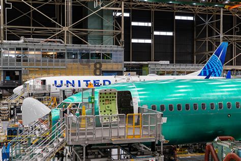 A look inside Boeing's 737 MAX factory - The Points Guy