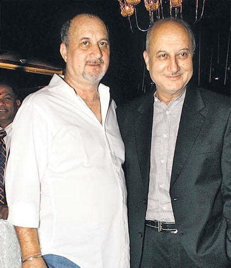 Anupam Kher Age, Wife, Family, Children, Biography » StarsUnfolded