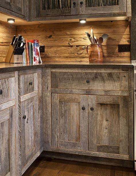 Beautiful Farmhouse Style Rustic Kitchen Cabinet Decoration Ideas 55 | Rustic kitchen design ...