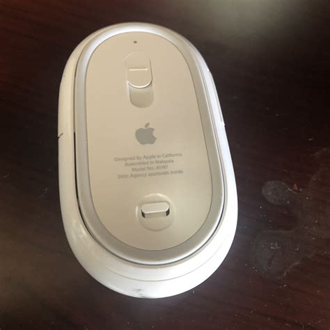 Apple Wireless Mighty Mouse A1197 | MacBlowouts