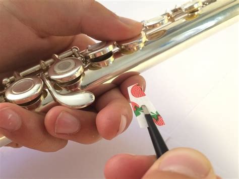 Repairing Flute Felt Key Pads - iFixit