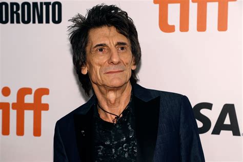 Ronnie Wood: Roller Stone Guitarist Reveals Cancer Diagnosis | TIME